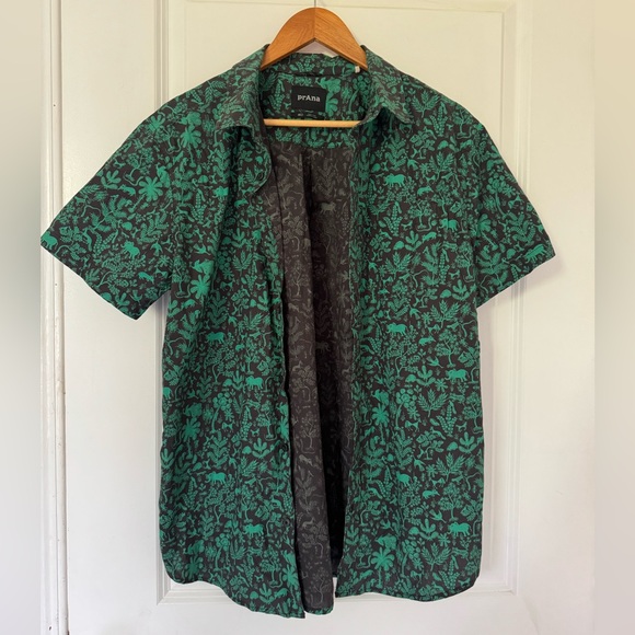 Prana button down - Picture 1 of 4